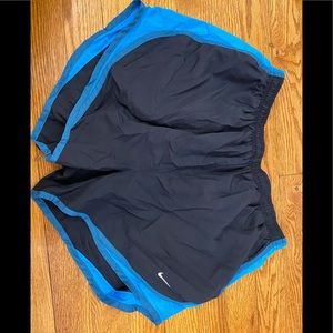 Women’s Nike drifit shorts